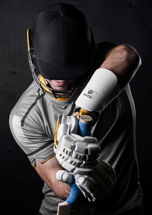 ESCU Professional Cricket Wrist Guard _3