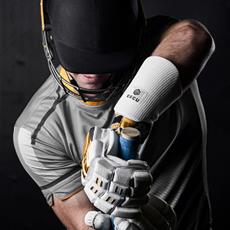 ESCU Professional Cricket Wrist Guard _3